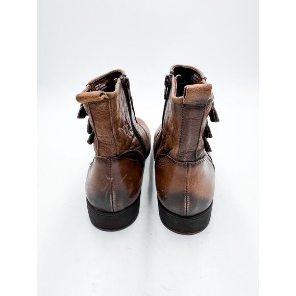 Earth Norway Boot in Almond - Size 9 - Picture 5 of 9